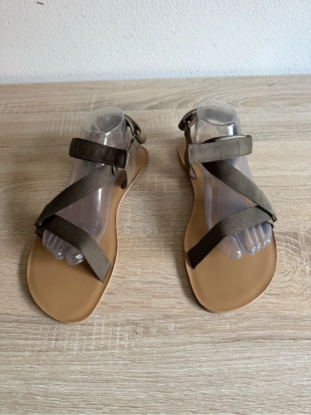 Be Lenka Barefoot Sandals Flexi - Olive Green Women’s Sz 10